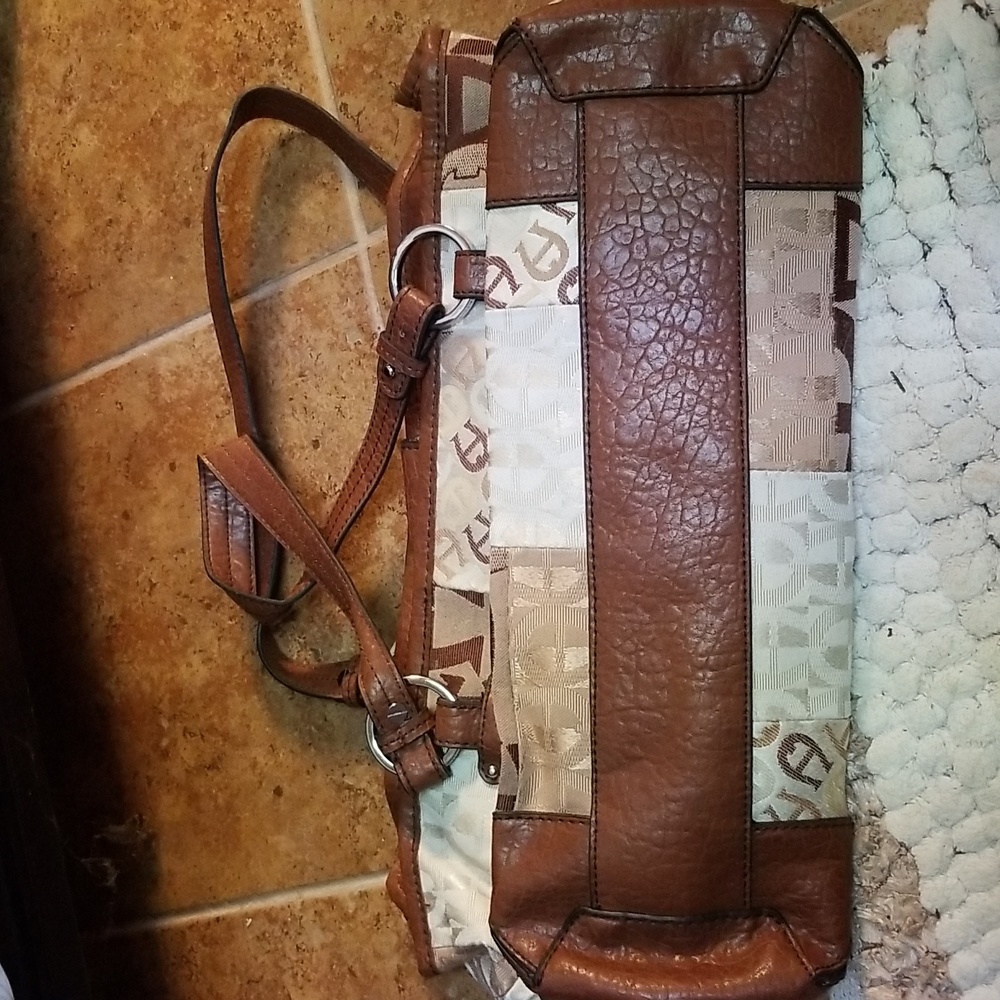 Purse - Picture 4 of 7